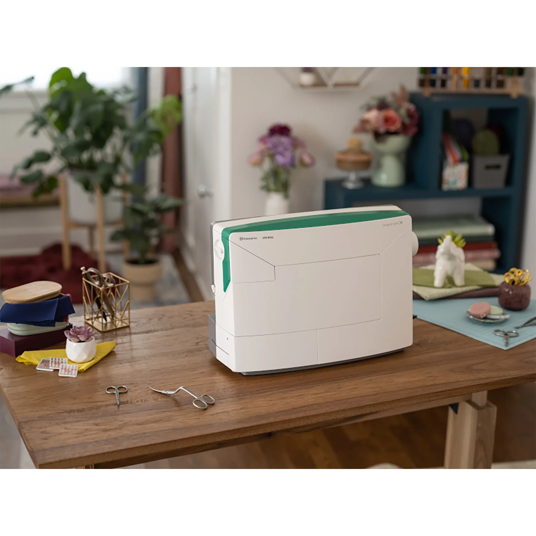 HUSQVARNA® VIKING® DESIGNER JADE™ 35 Sewing and Embroidery Machine - Image 10