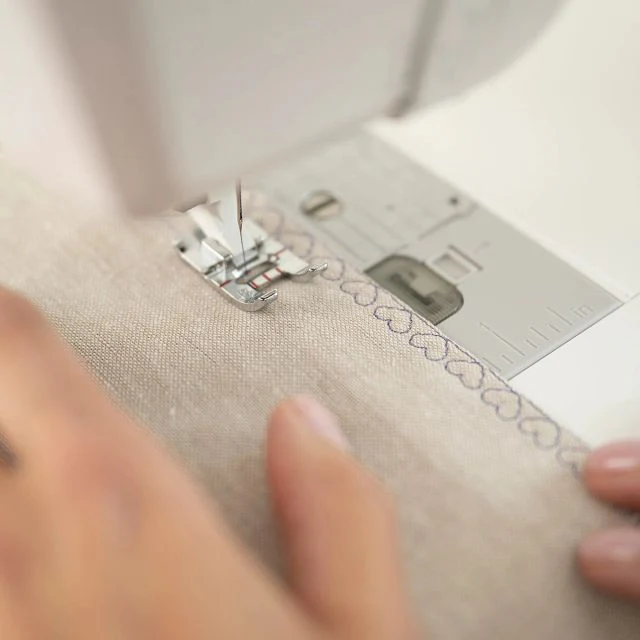 HUSQVARNA® VIKING® DESIGNER QUARTZ™ 29 Sewing and Embroidery Machine - Image 8