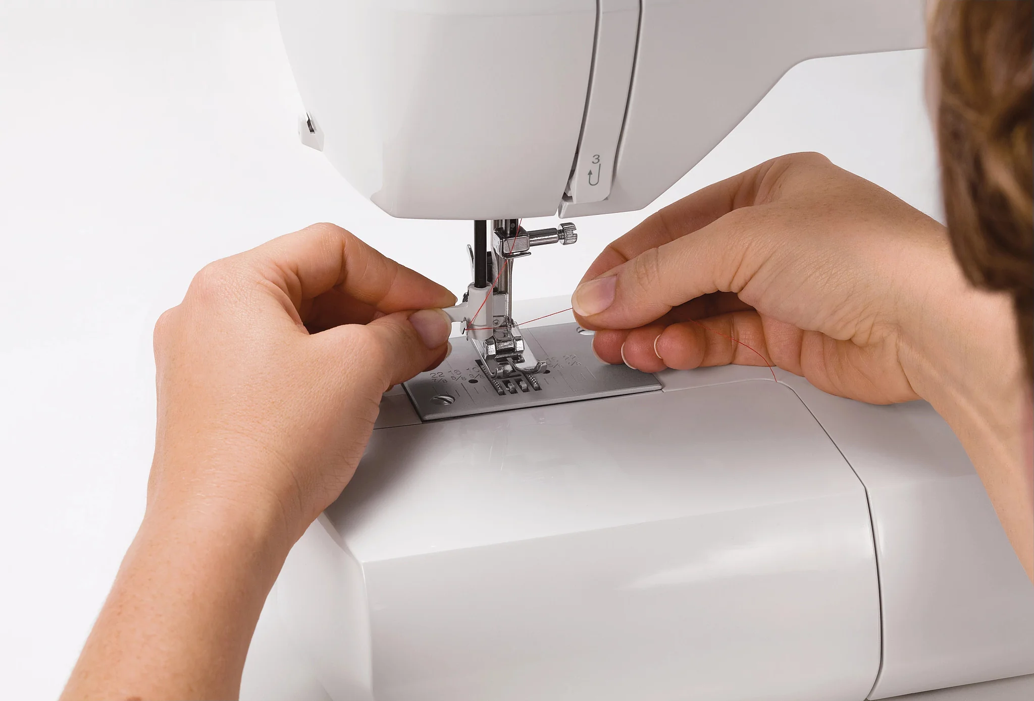 SINGER® Brilliance™ 6199 Sewing Machine - Image 4
