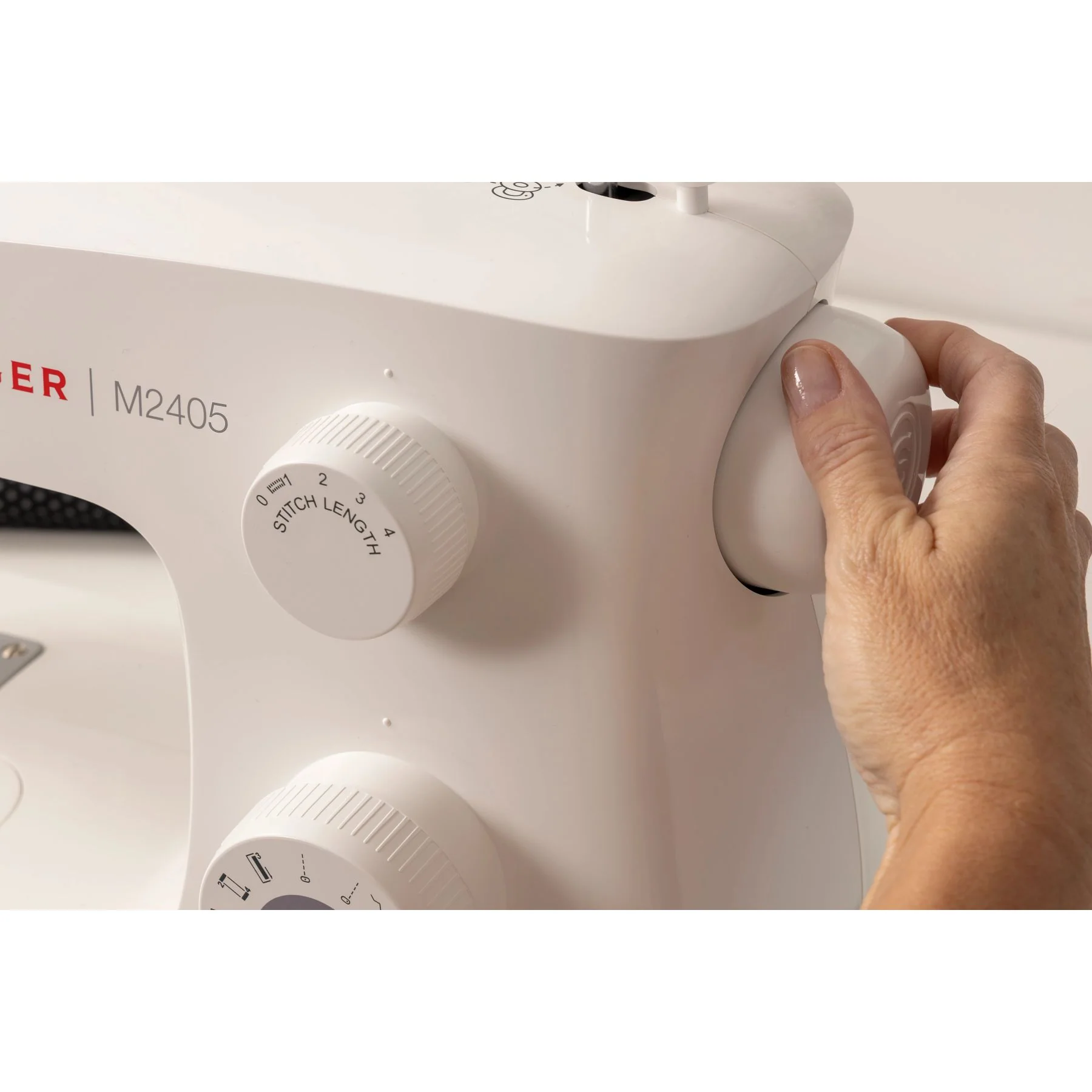 SINGER® M2405 Sewing Machine - Image 4
