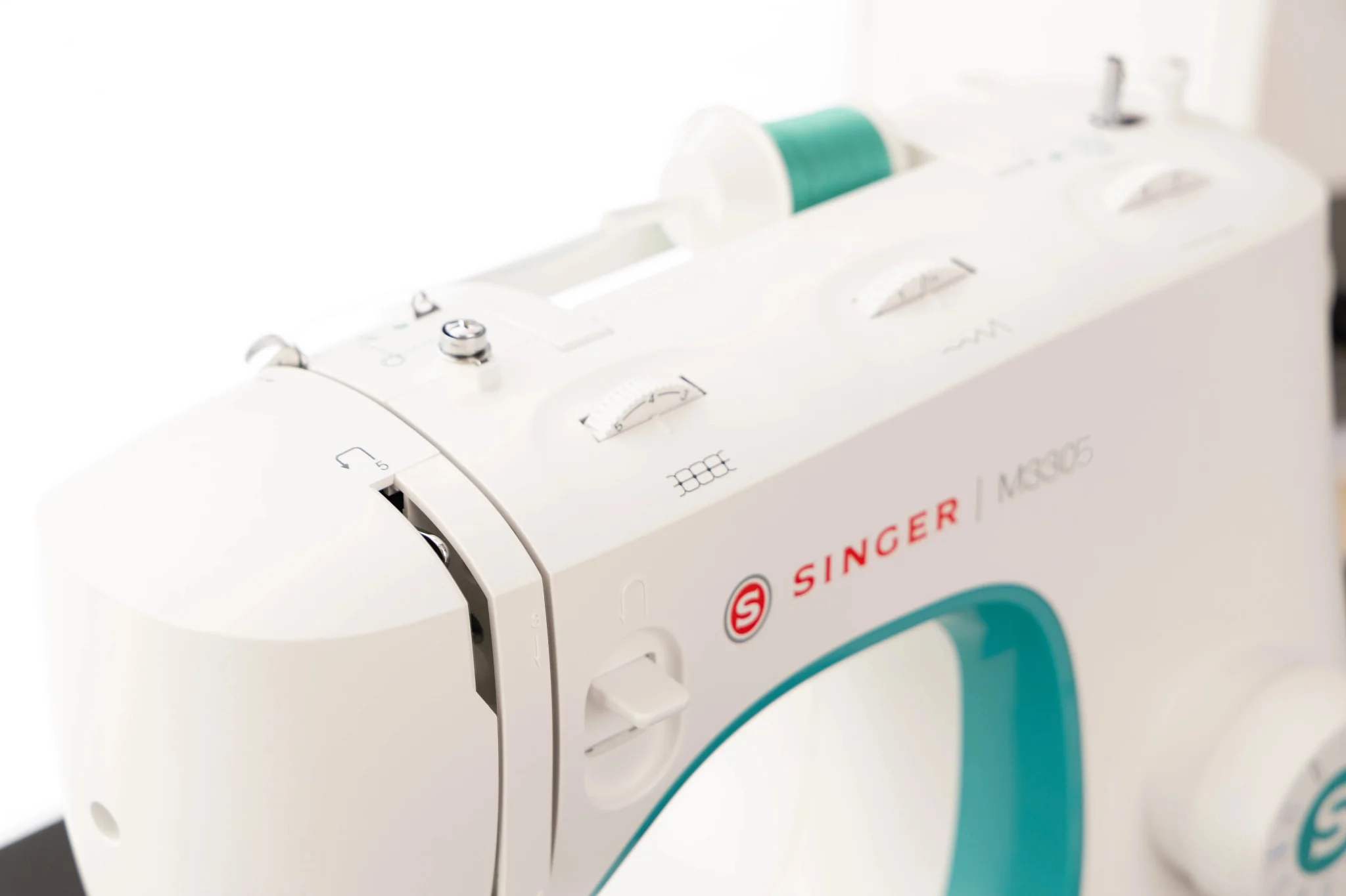 SINGER® M3305 Sewing Machine - Image 3