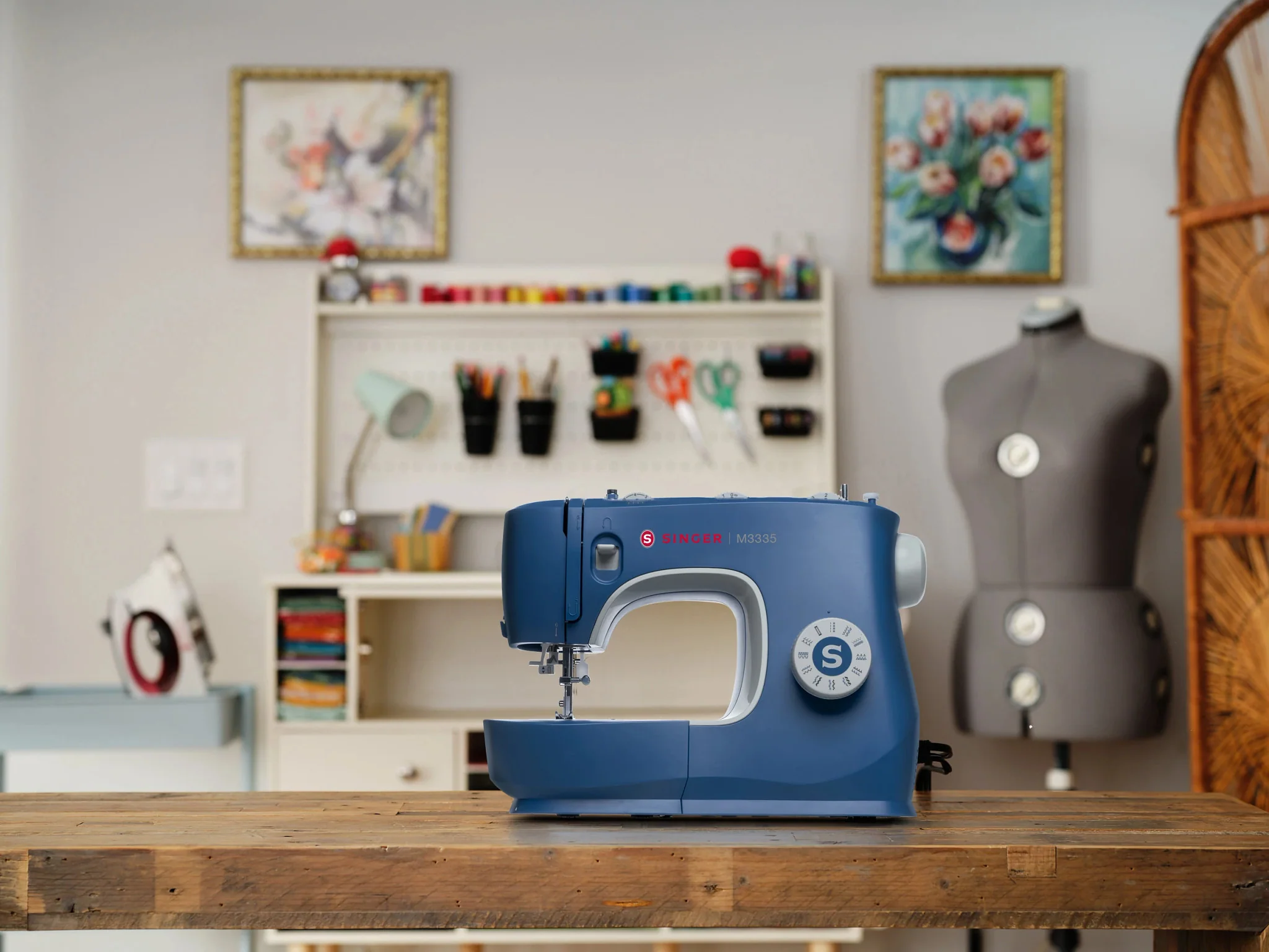 SINGER® M3335 Sewing Machine - Image 2
