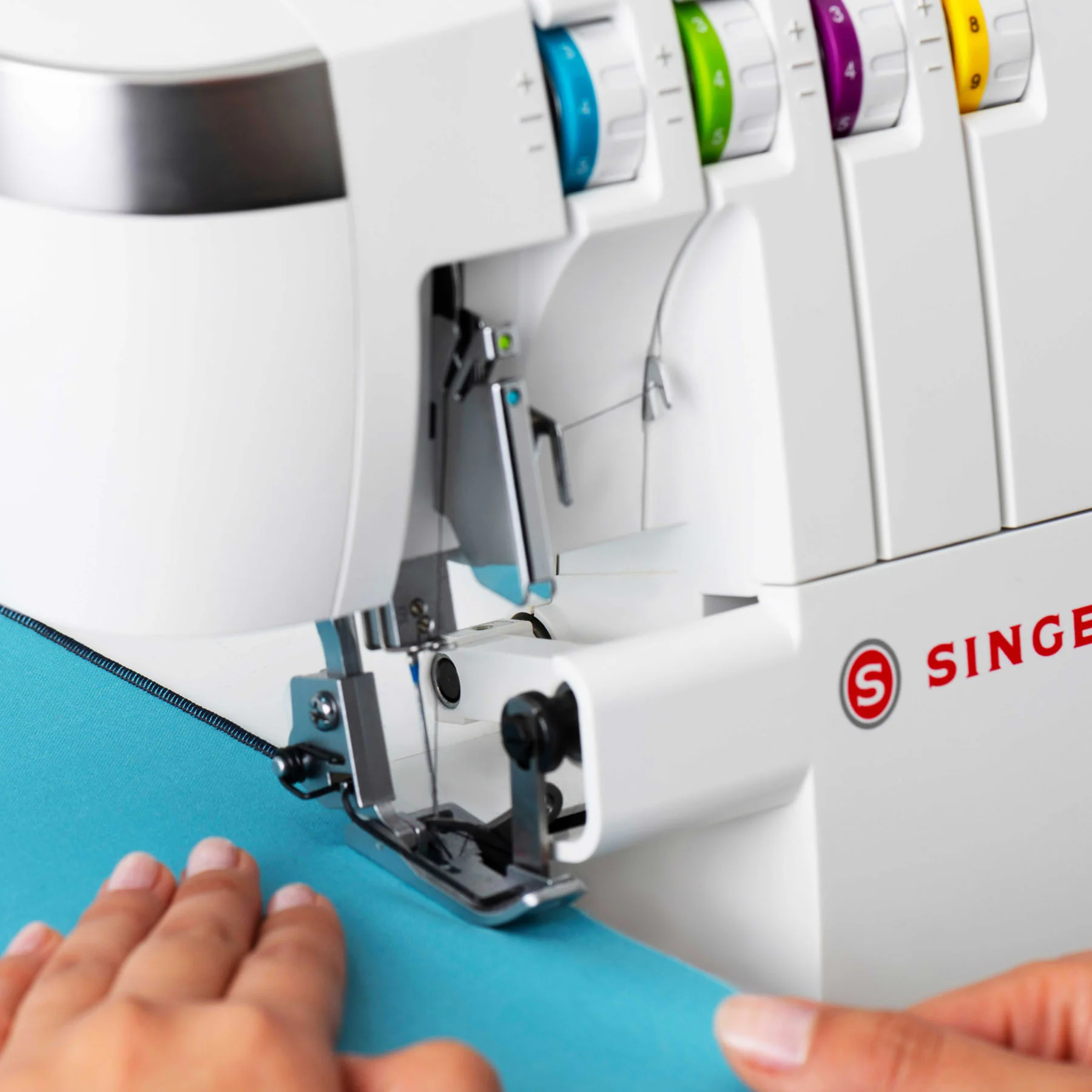 SINGER® Elite™ SE017 Serger - Image 4