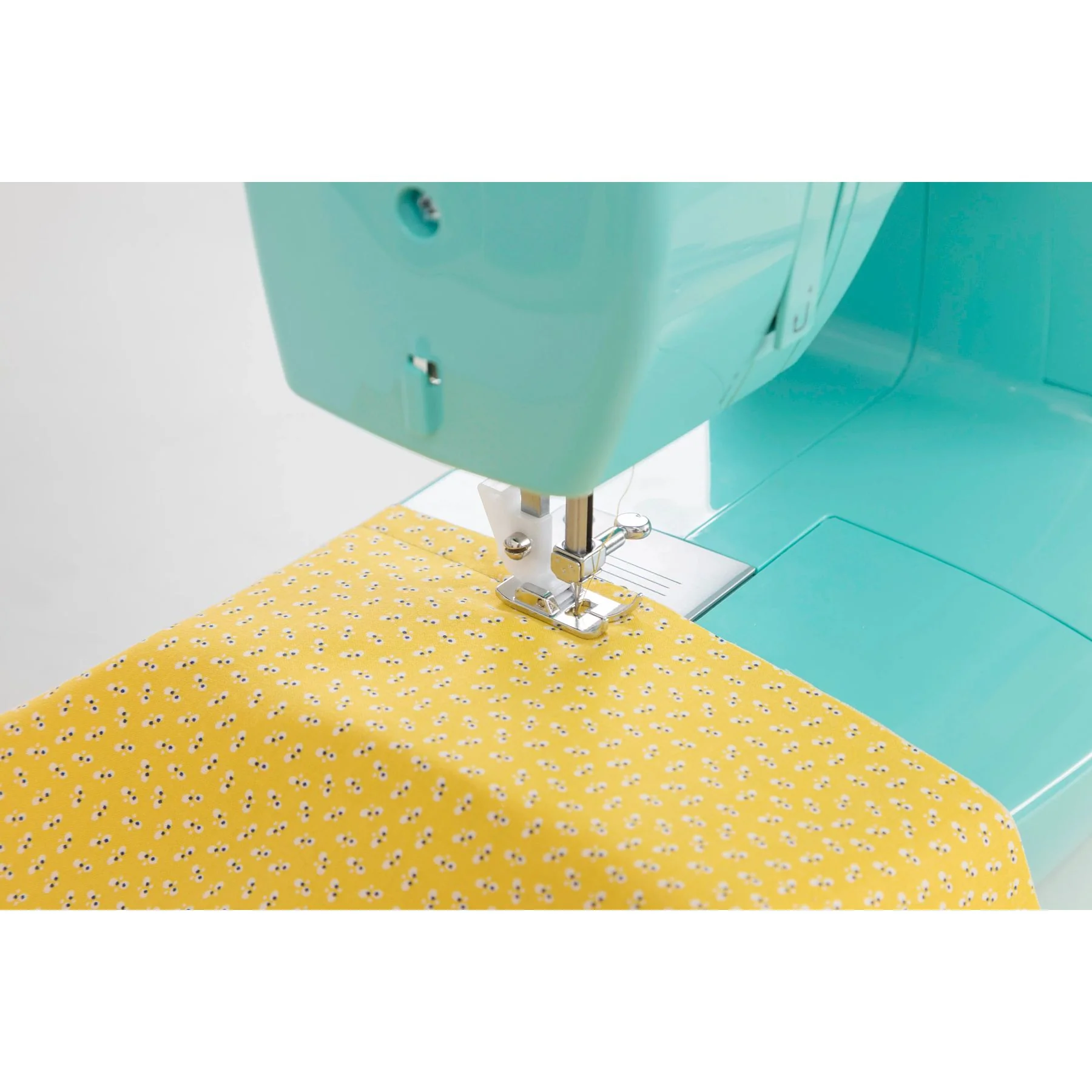 SINGER® Simple™ 3223G Sewing Machine - Green - Image 5