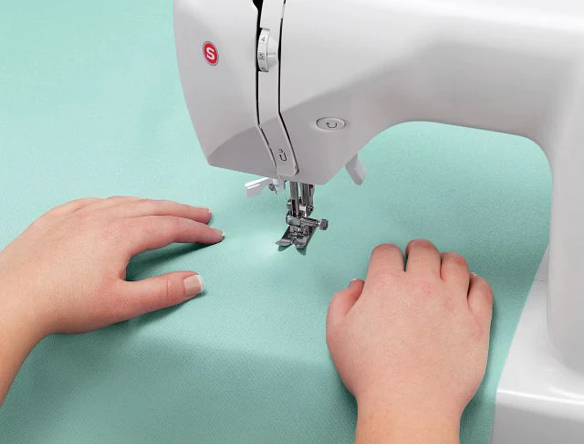 SINGER® Starlet™ 6660 Sewing Machine - Image 4